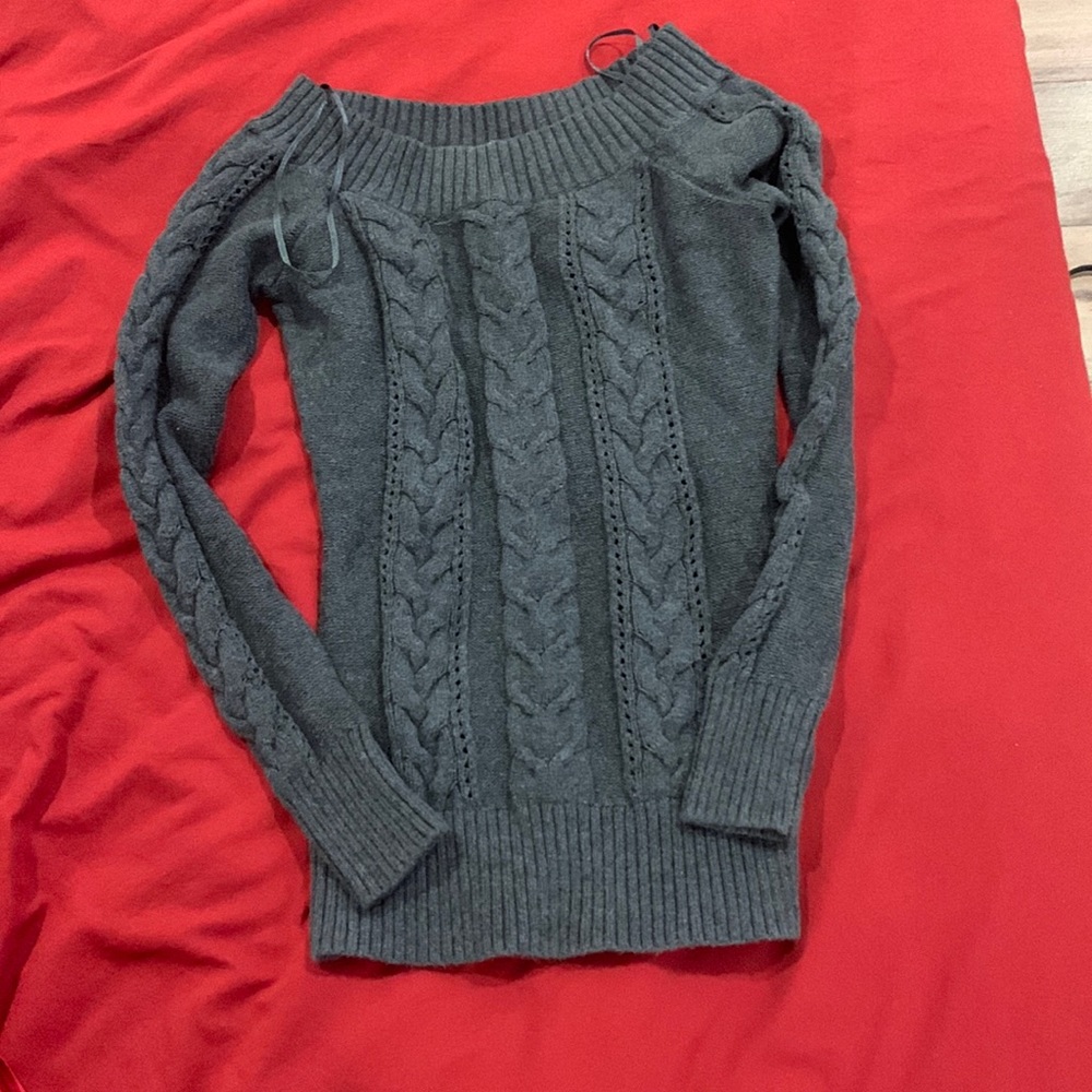 Guess sweater